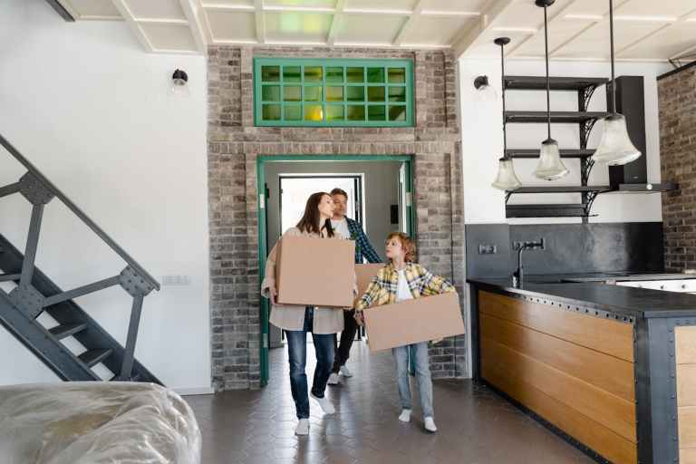 Creating a Move-In Cleaning Checklist for Your New Home
