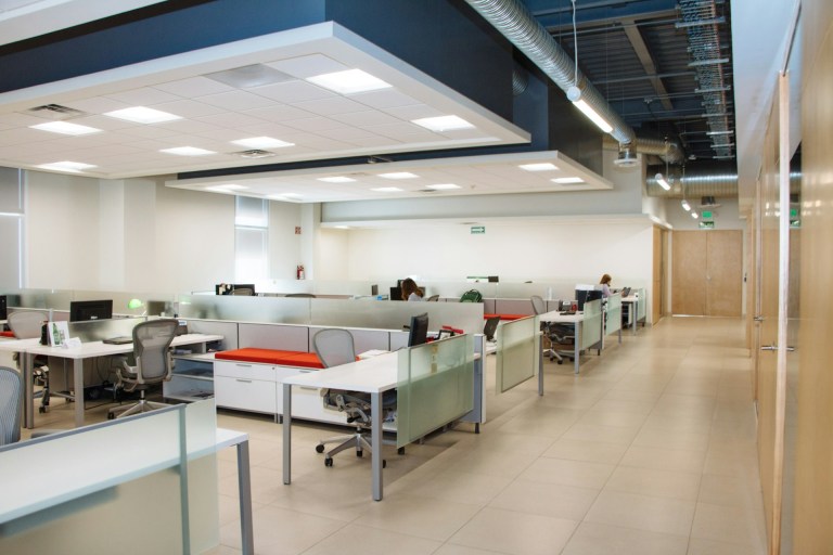 Solving Common Office Cleaning Problems That Affect Productivity